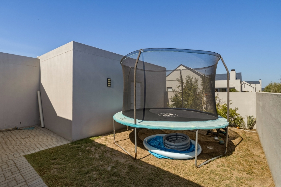 3 Bedroom Property for Sale in Aan de Wijnlanden Western Cape